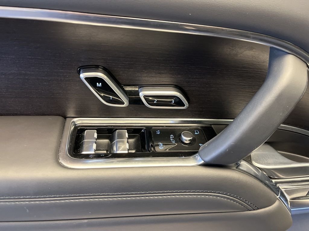 2025 Land Rover Range Rover SE - Photo 12