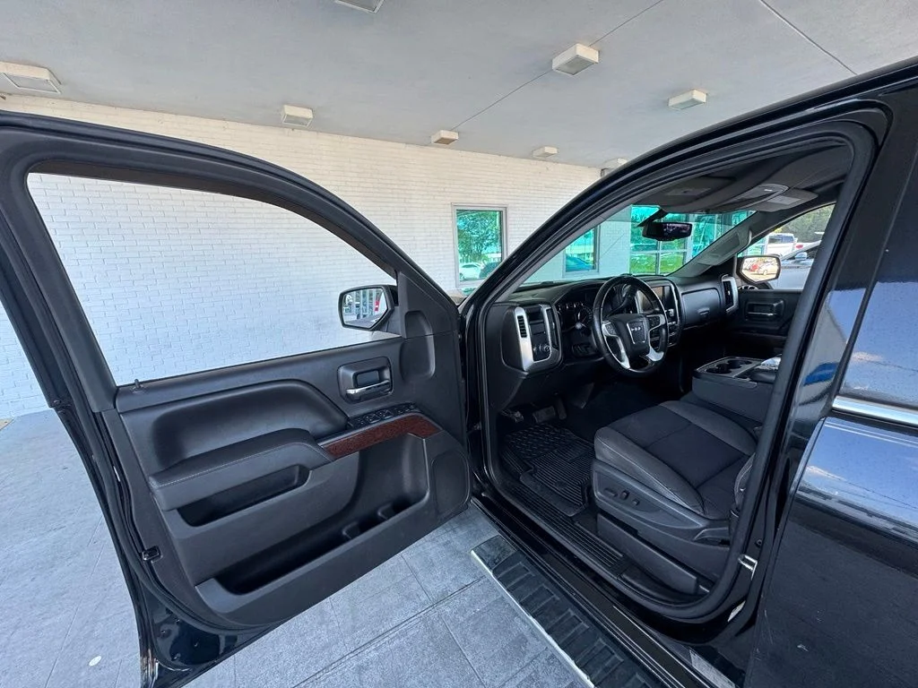 Used 2014 Black GMC SLE image 11