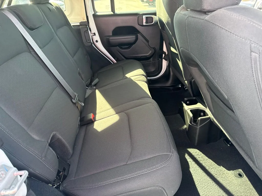 Used 2022 White Jeep Unlimited Willys image 35