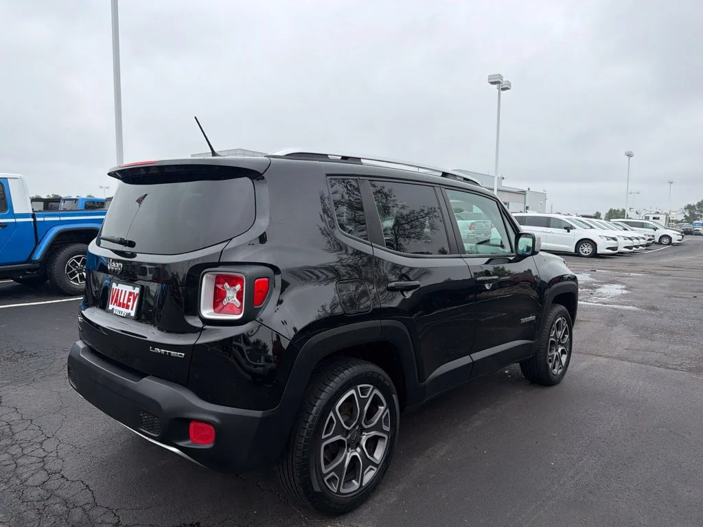 Used 2015 Black Jeep Limited image 12