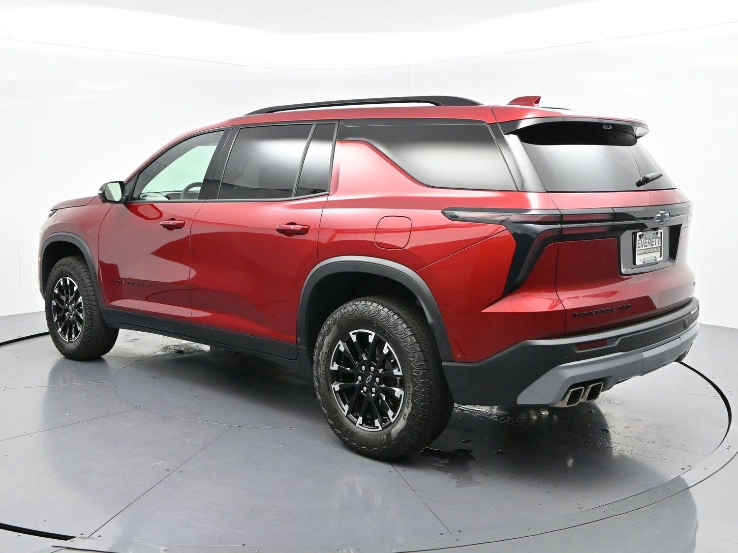 Used 2024 Radiant Red Tintcoat Chevrolet Z71 image 5