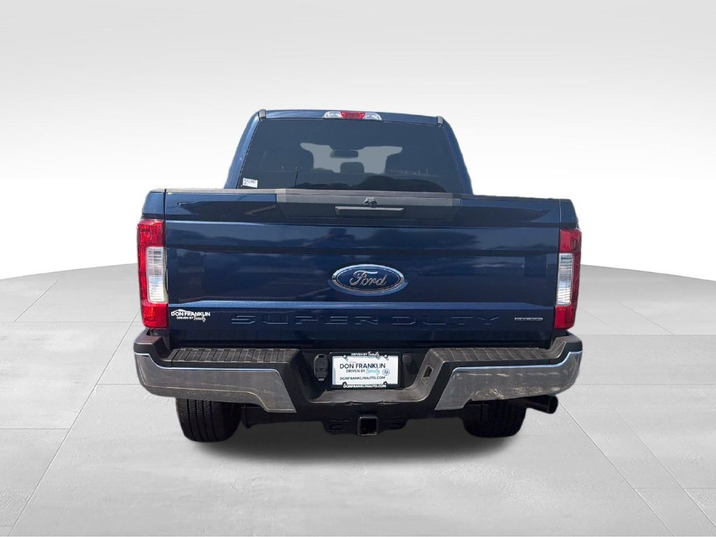 Used 2019 Blue Ford XLT image 4
