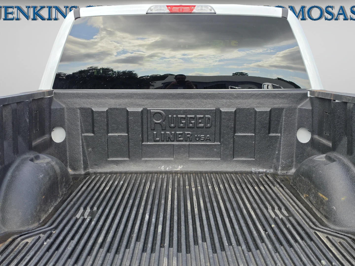 Used 2023 Oxford White Ford XLT image 15