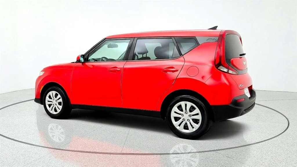 Used 2020 Inferno Red Kia LX IVT image 7