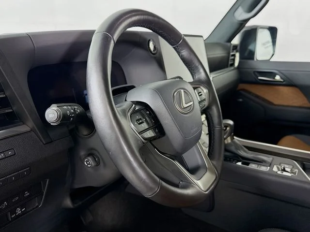 Used 2025 Black Lexus 550 Luxury+ image 11