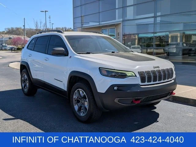 Used 2019 White Jeep Trailhawk image 9