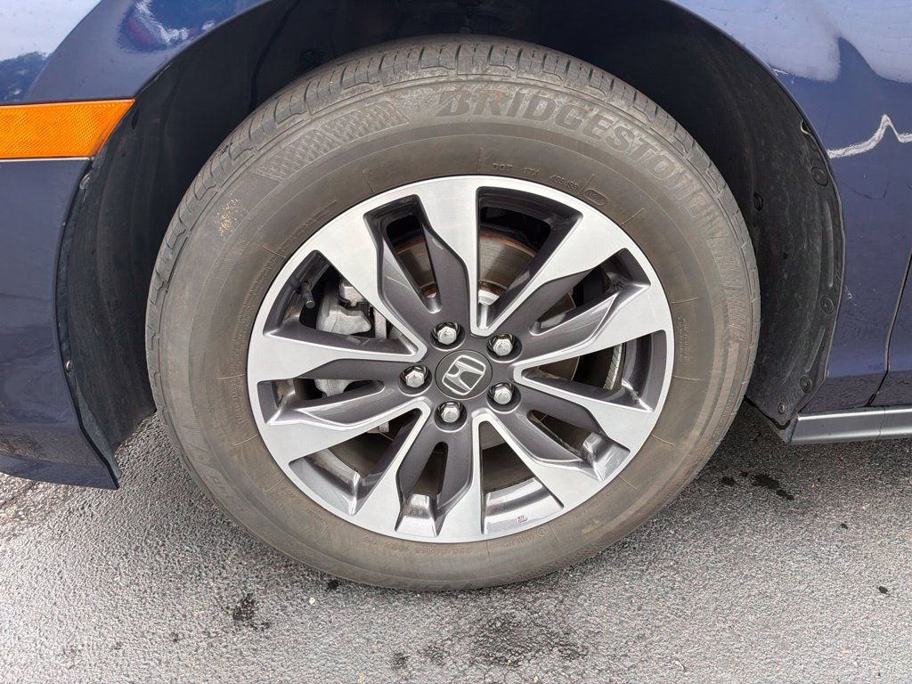 2024 Honda Odyssey EX-L - Photo 10