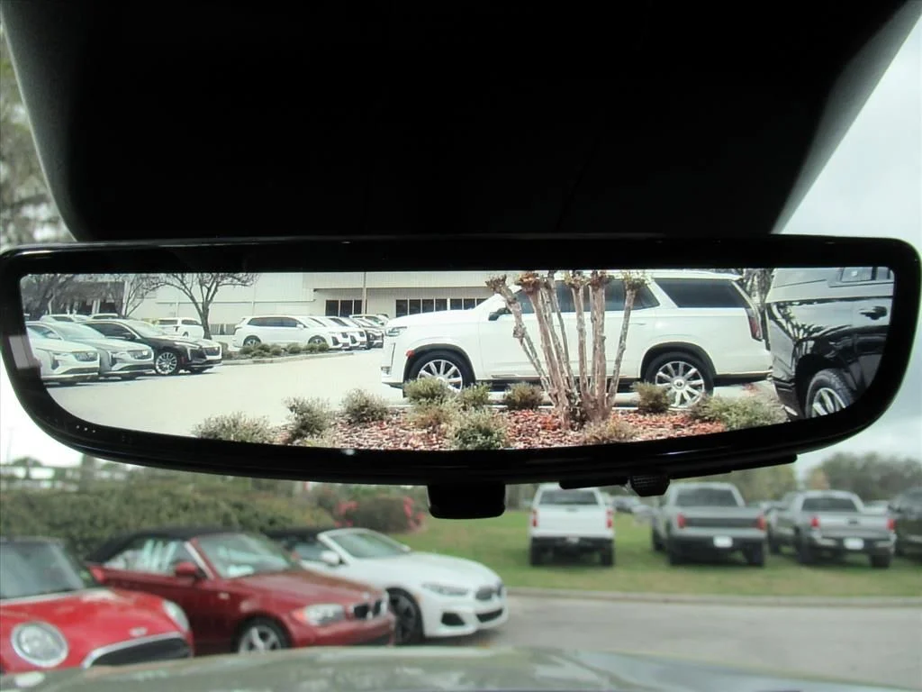 Used 2025 Silver Cadillac Premium Luxury image 30
