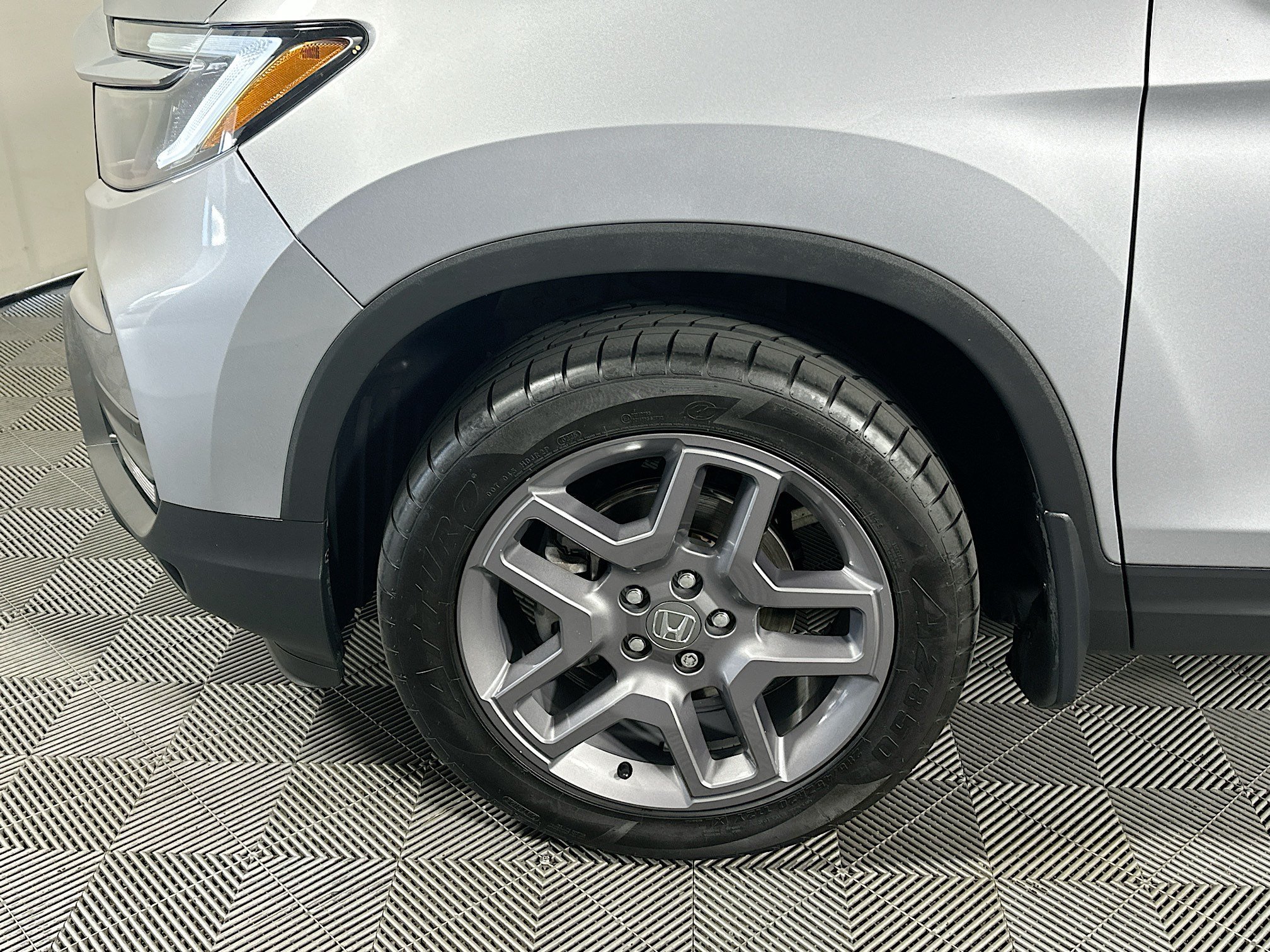 2022 Honda Passport EX-L - Photo 11