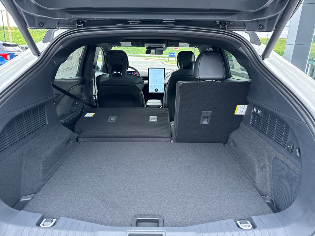 2025 Ford Mustang Mach-E GT - Photo 7