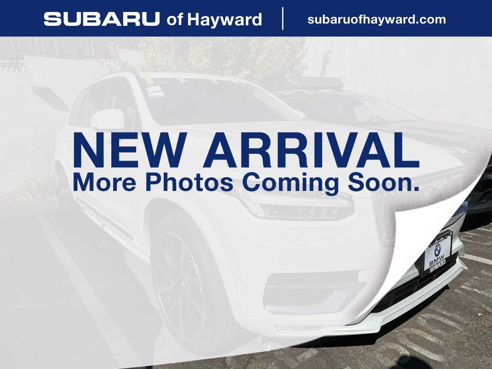 Used 2023 Crystal White Volvo B6 Plus 7-Seater 4D Sport Utility image 1