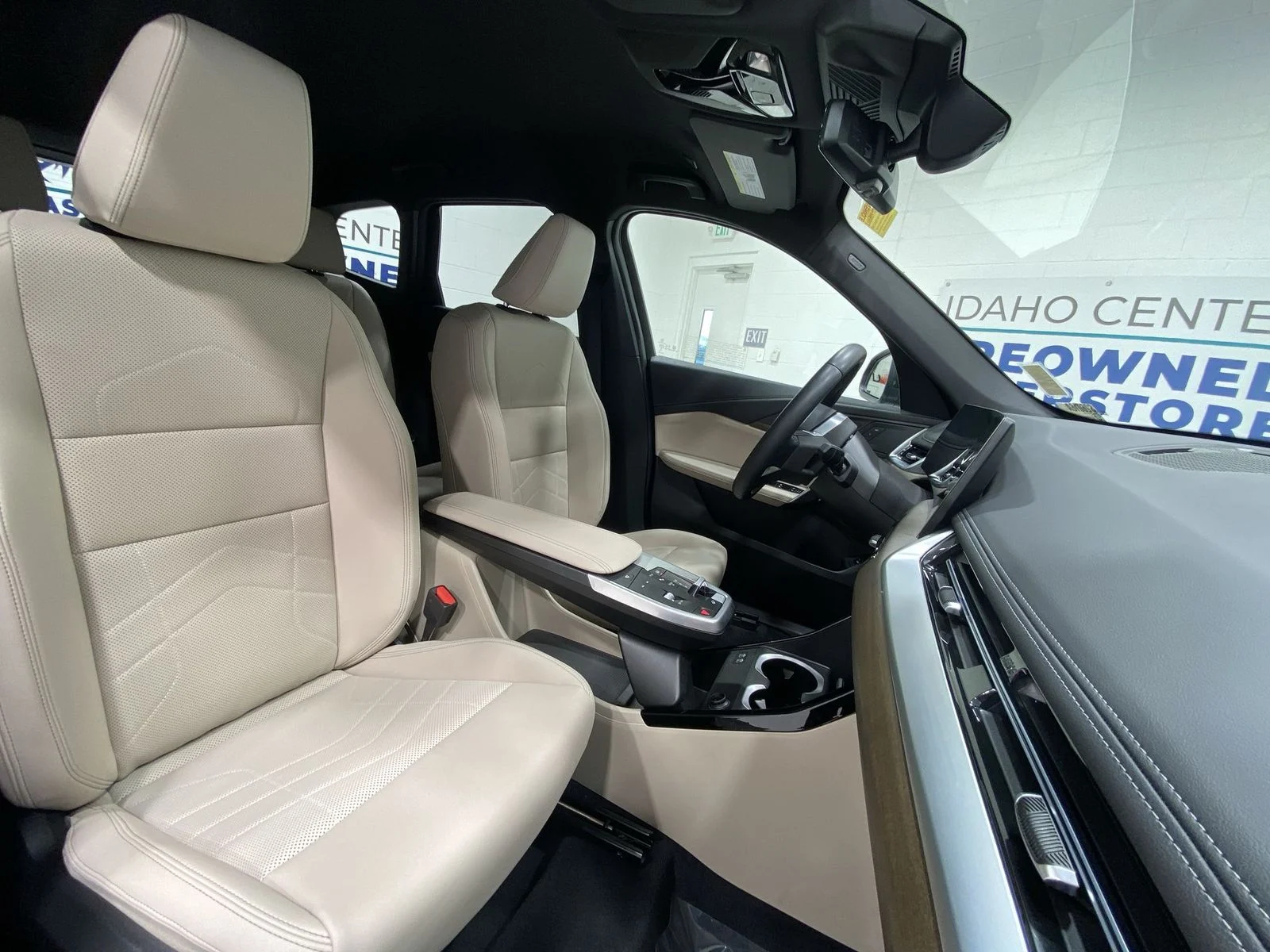 2025 BMW X1 28i - Photo 24