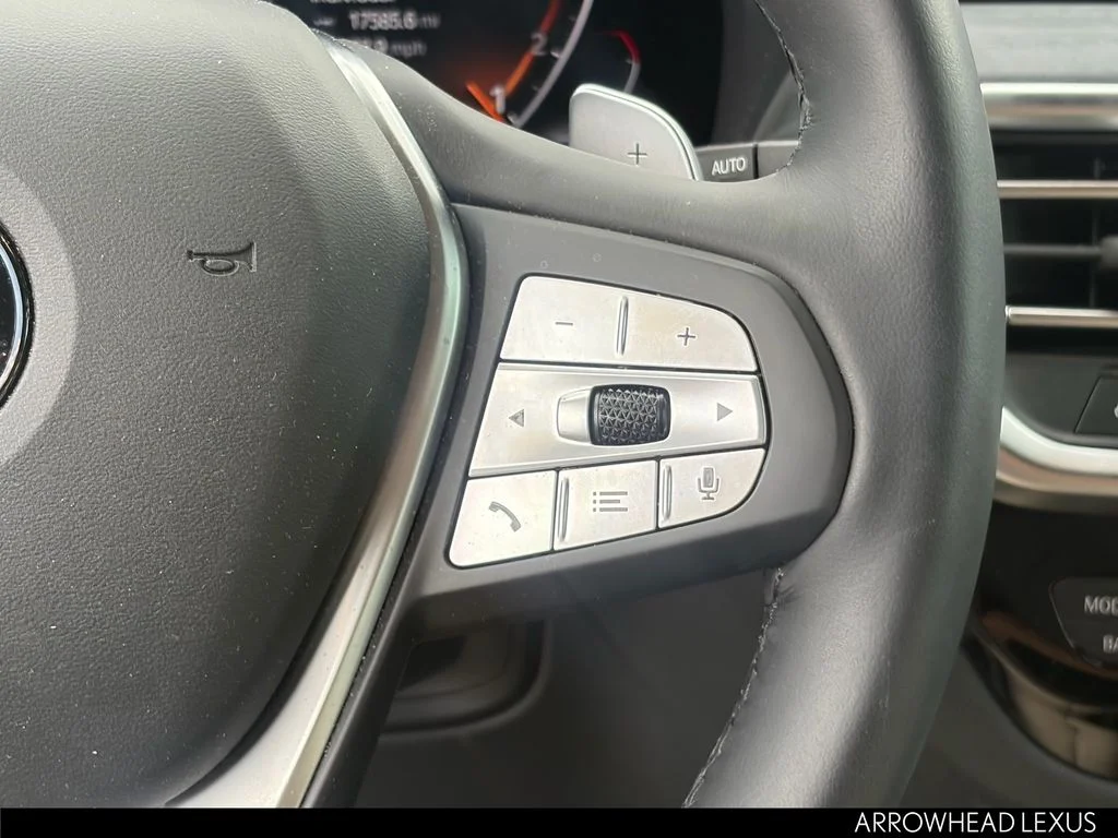 Used 2024 White BMW xDrive30i image 15