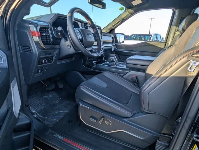 2025 Ford F-150 Raptor - Photo 7
