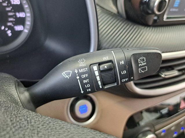 Used 2019 White Hyundai Value image 11