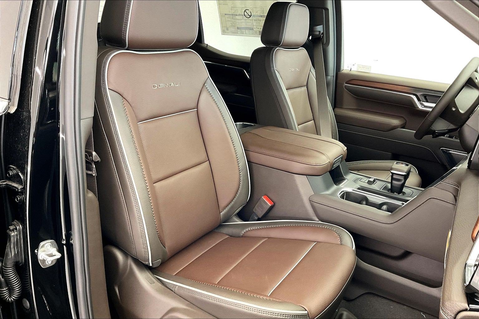 2026 GMC Sierra 1500 Denali - Photo 9