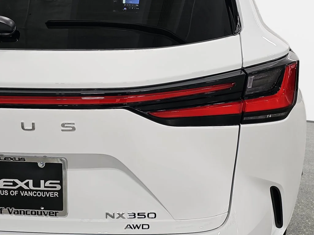 New 2026 Ultra White Lexus PREMIUM image 32