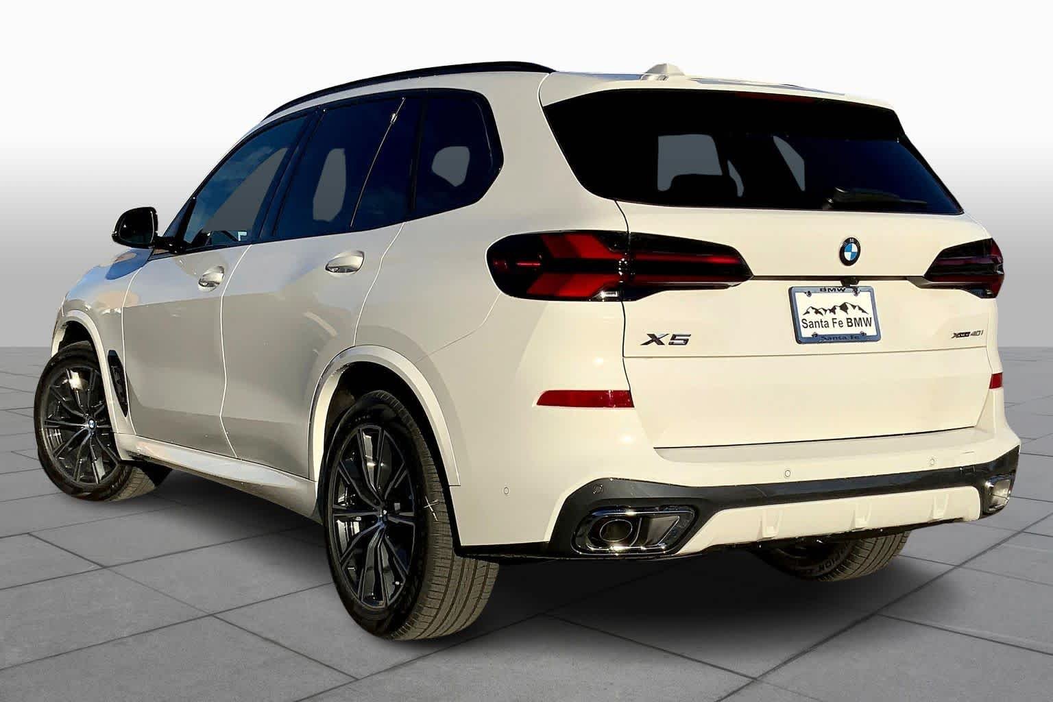 New 2026 Alpine White BMW xDrive40i image 12