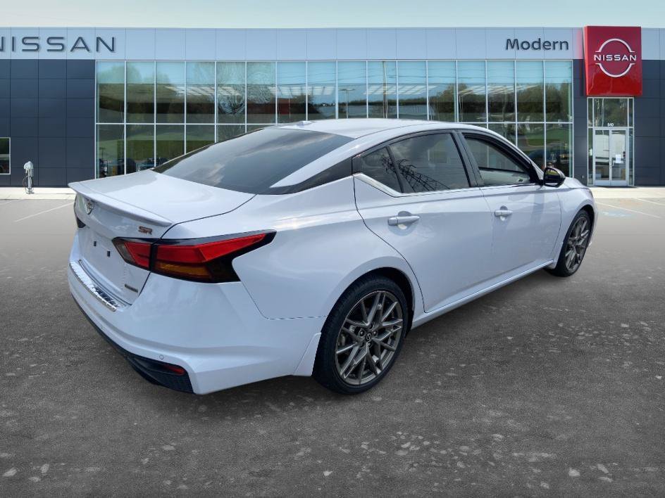 Used 2023 Gray Sky Pearl Nissan 2.0 SR image 5