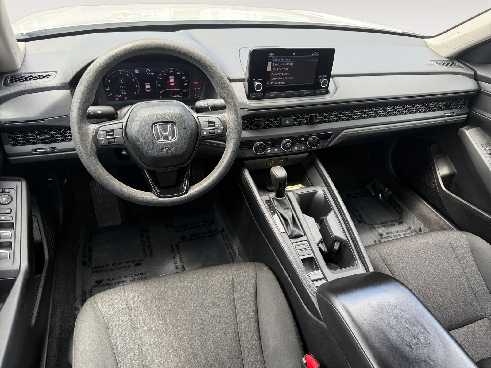 Used 2025 Platinum White Pearl Honda LX image 15