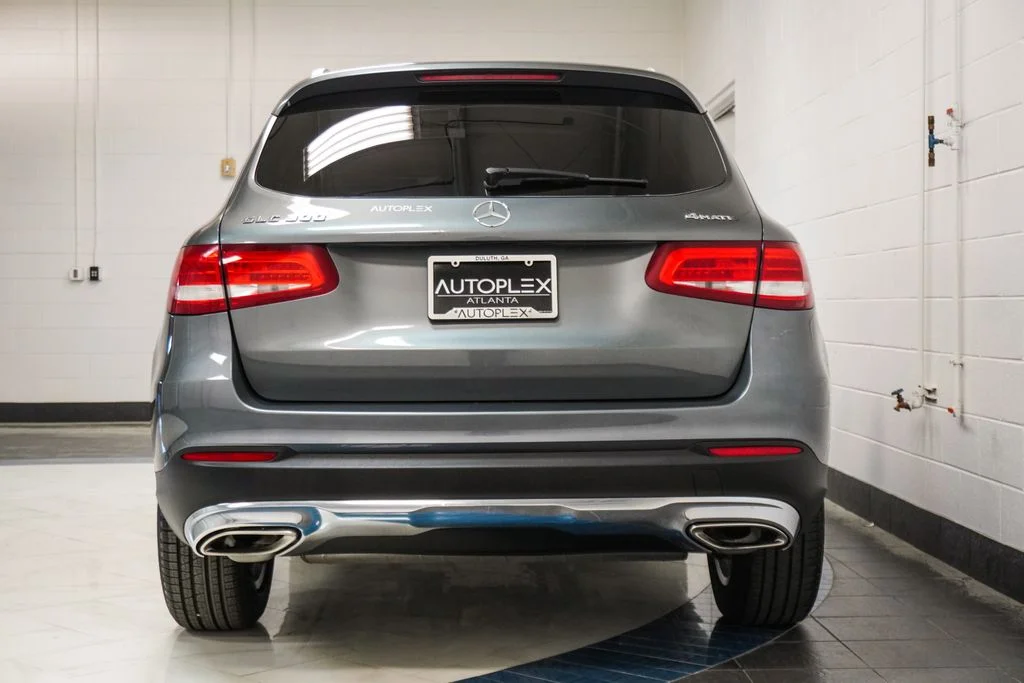 Used 2018 Gray Mercedes-Benz GLC 300 image 38
