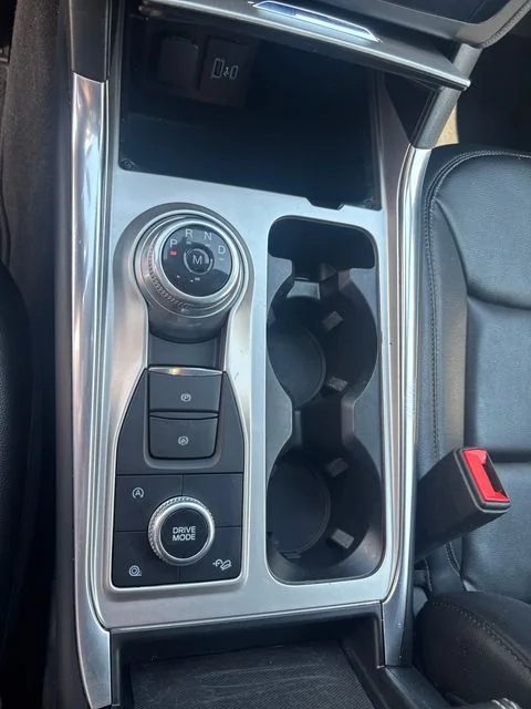 Used 2020 Black Ford XLT image 23