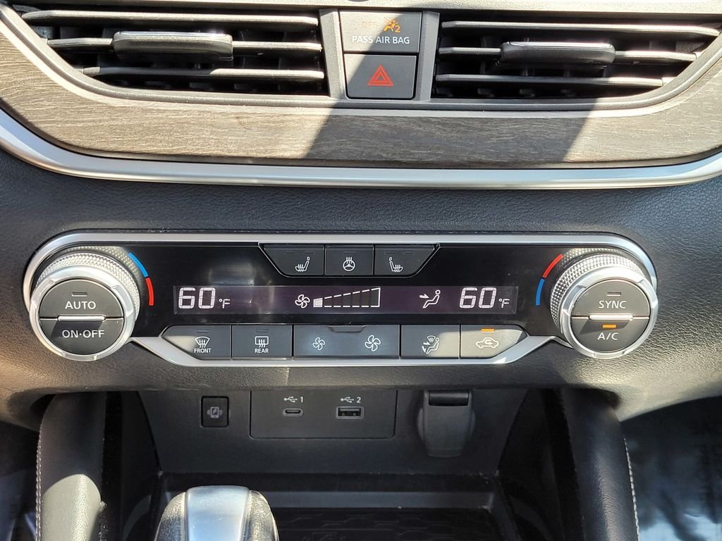 Used 2023 Black Nissan 2.5 SL image 20