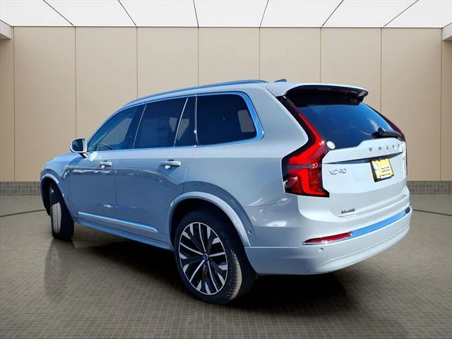2026 Volvo XC90 Plus - Photo 7
