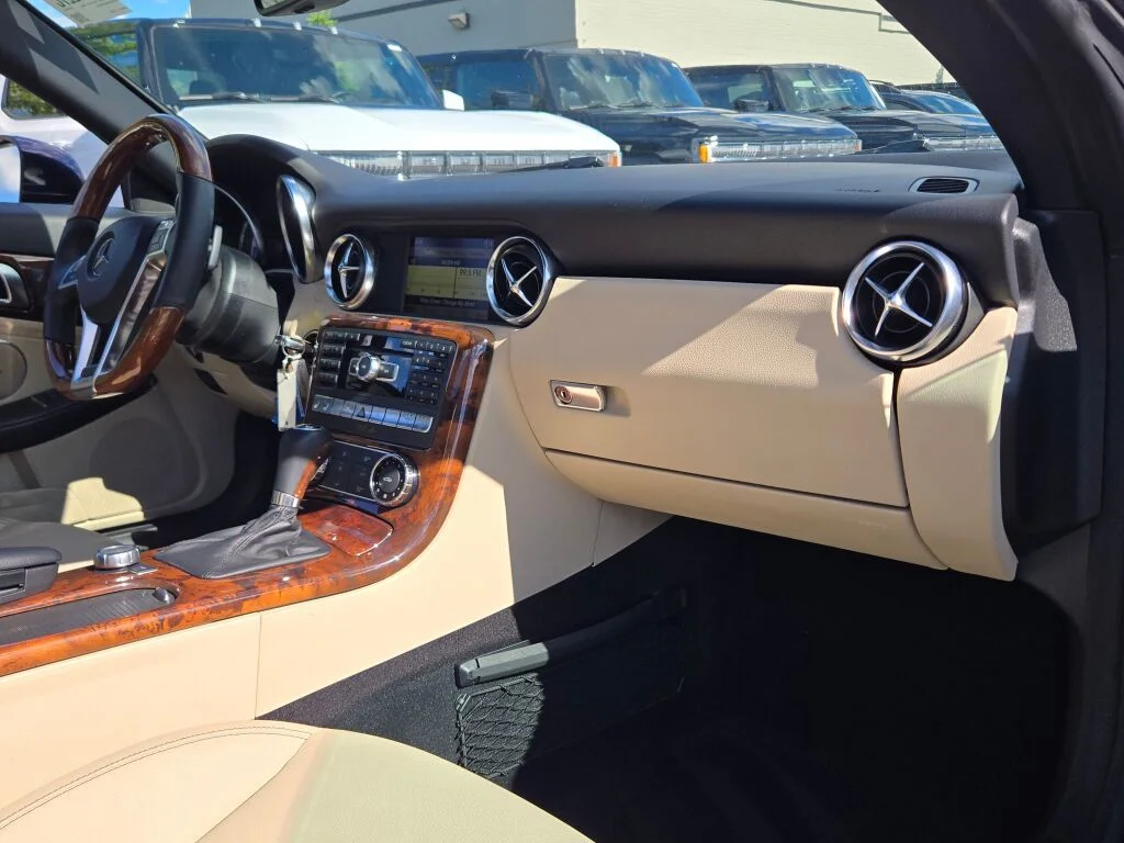 Used 2012 Blue Mercedes-Benz SLK 250 image 8