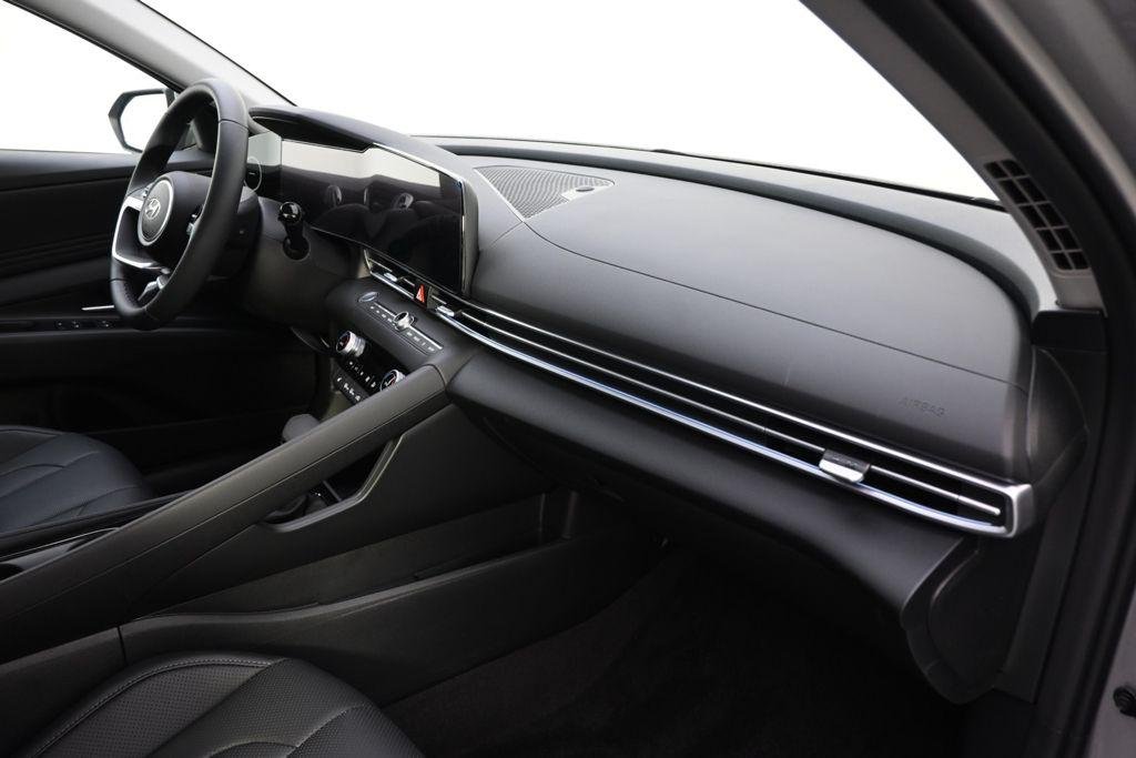 New 2026 Fluid Metal Hyundai Limited image 15