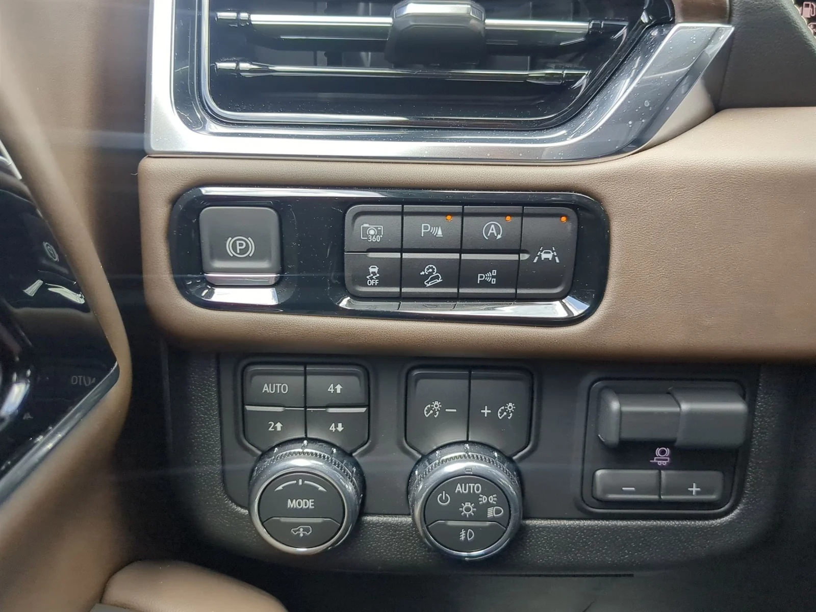 Used 2026 Sterling Metallic GMC Denali Ultimate image 18