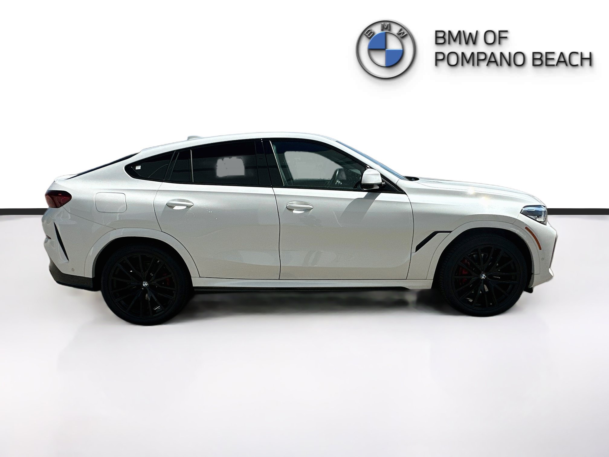 Certified Used 2023 Mineral White Metallic BMW xDrive40i image 5
