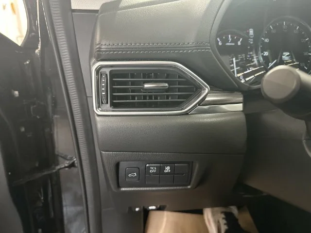 Used 2019 Black Mazda Grand Touring image 20
