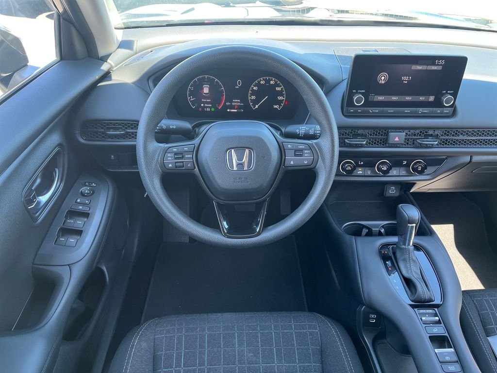 2025 Honda HR-V LX - Photo 13