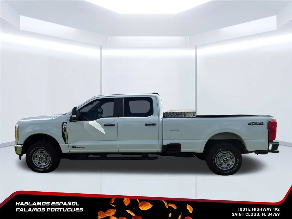 Used 2023 White Ford XL image 2