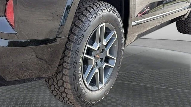 2026 GMC Terrain AT4 - Photo 13