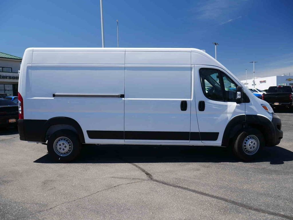 New 2026 Bright White Clear-Coat Exterior Paint RAM  image 9