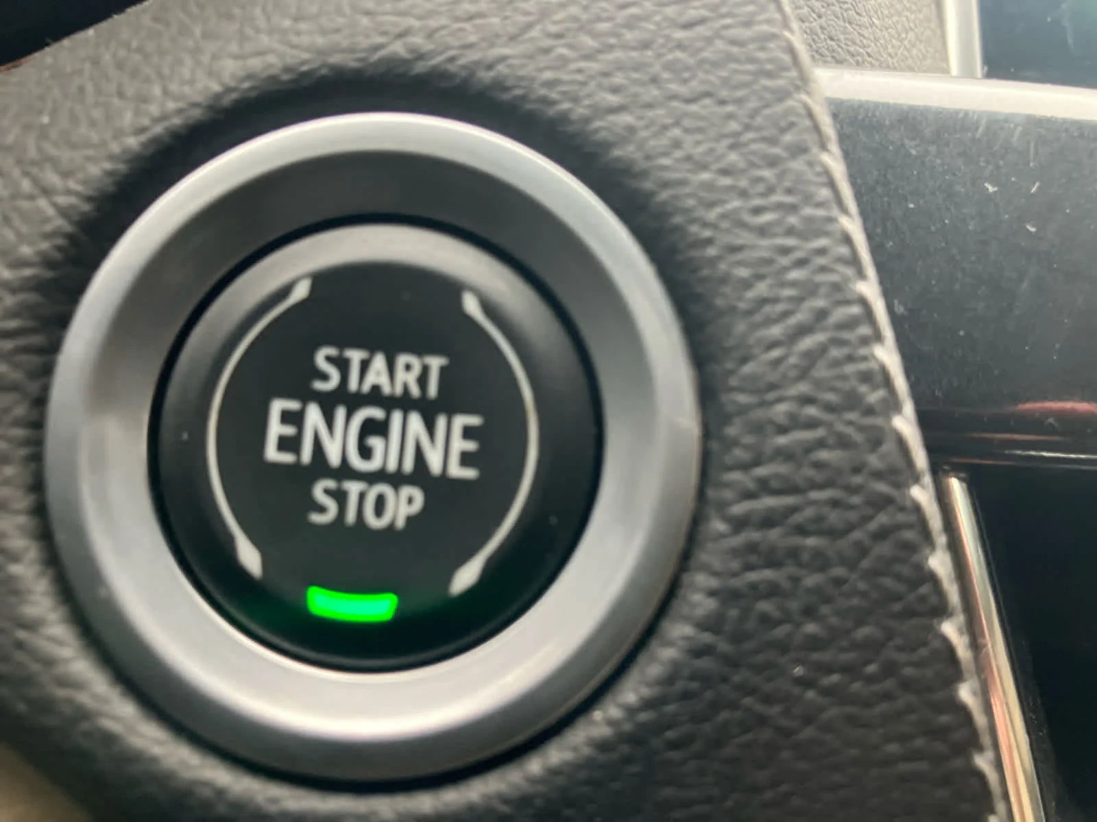 Used 2022 Wave Metallic Cadillac Premium Luxury image 28