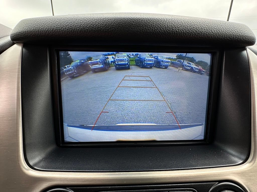 Used 2020 WHITE FROST TRICOAT GMC Denali image 35