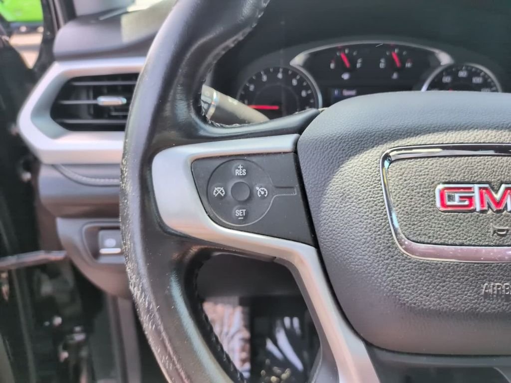 Used 2020 Black GMC SLE image 23