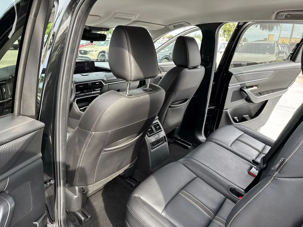 Used 2025 Jet Black Mazda 3.3 Turbo Select image 34