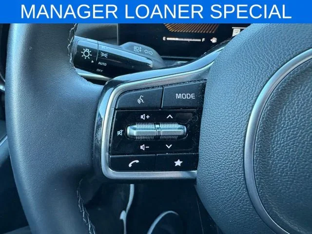 2025 Kia Sorento S - Photo 16