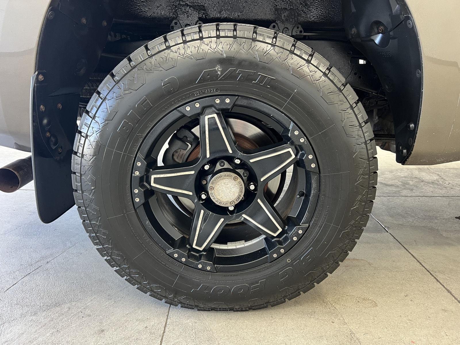 Used 2010 Pyrite Mica Toyota Grade image 9
