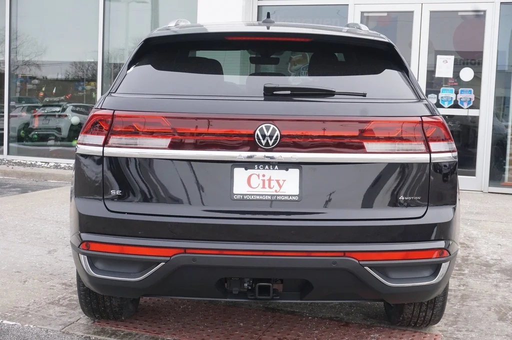 Certified Used 2026 Black Volkswagen SE w/Technology image 6