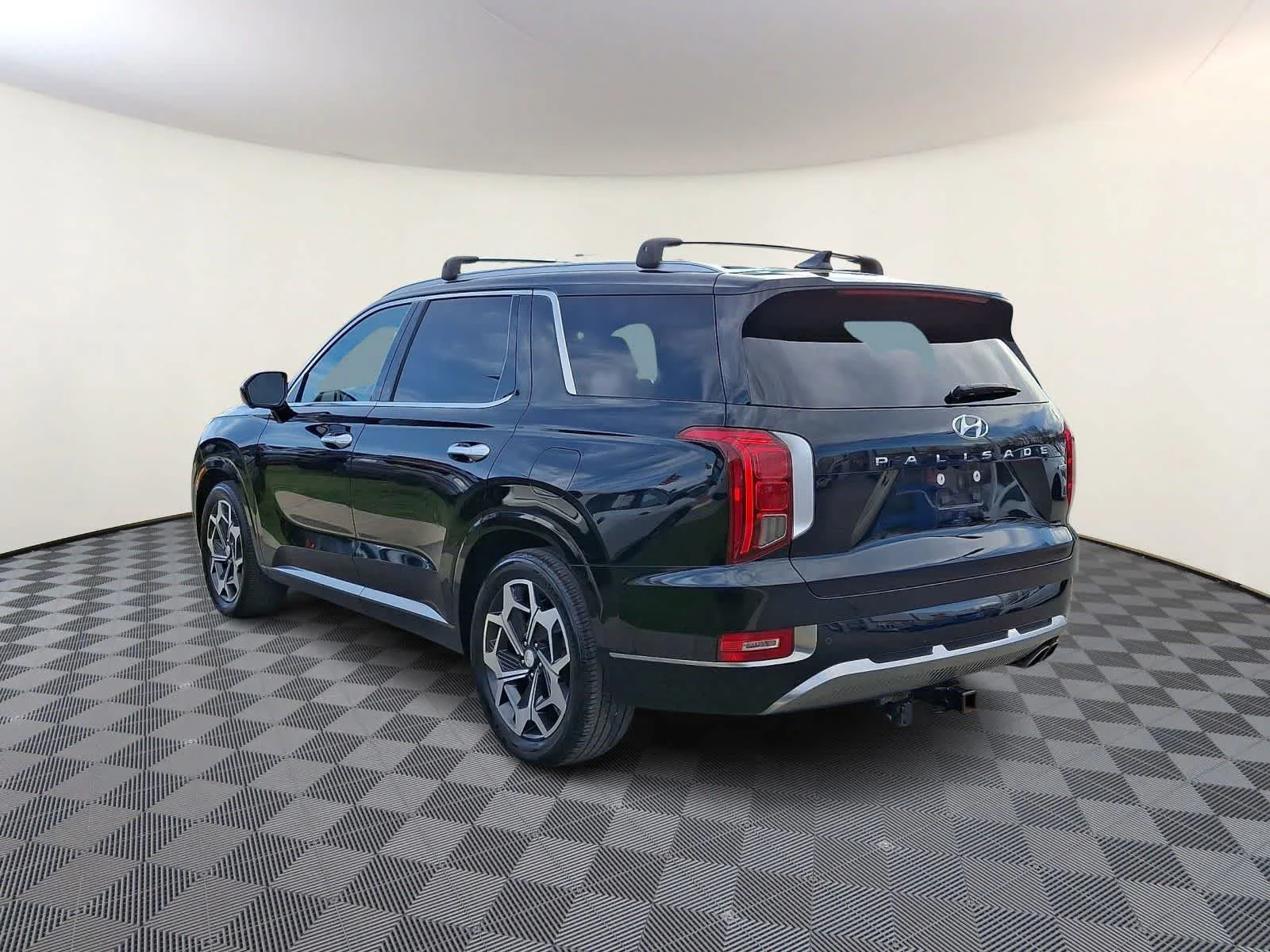 Used 2022 Abyss Black Pearl Hyundai Calligraphy image 7