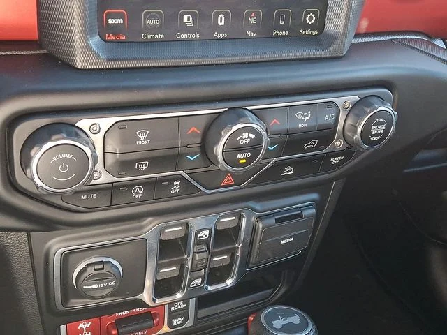 Used 2022 Red Jeep Unlimited Rubicon image 15