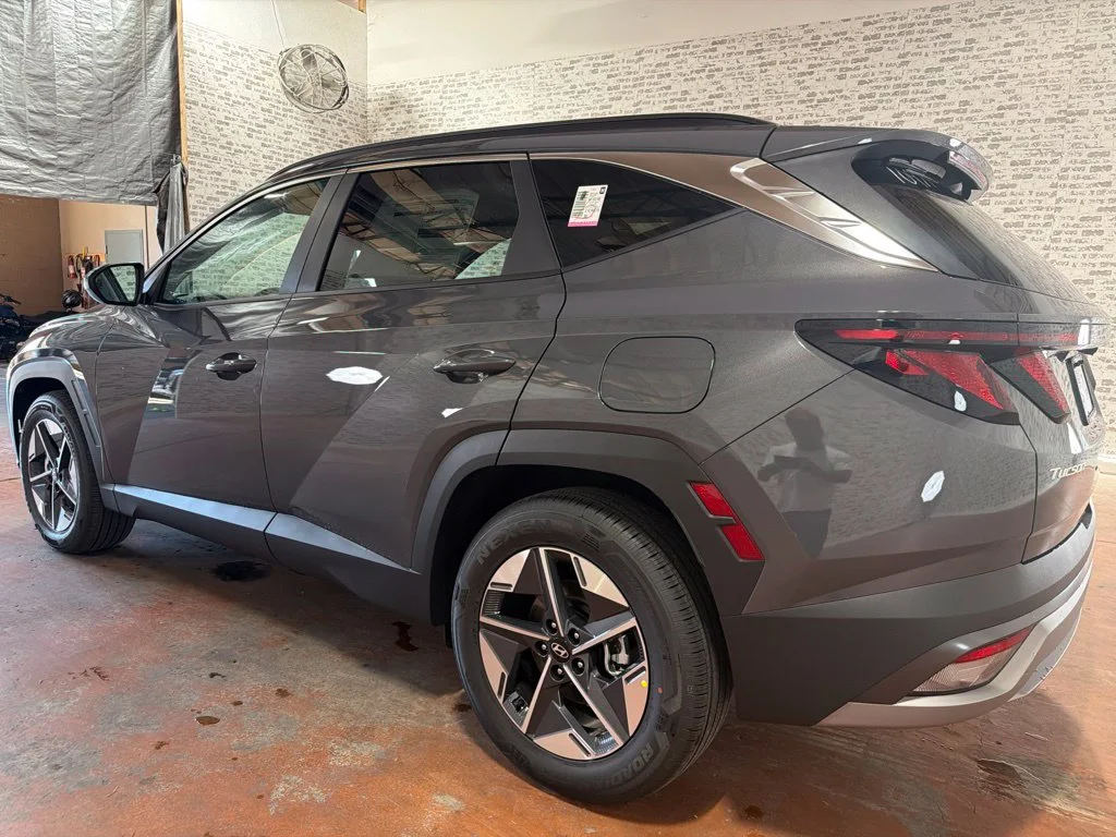 New 2026 Ecotronic Gray Hyundai SEL image 5