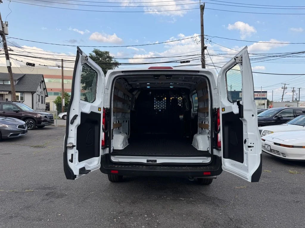 Used 2025 White Ford Base image 8