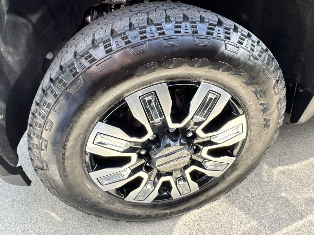Used 2025 Sterling Metallic GMC Denali image 36