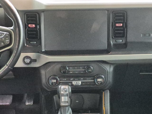 Used 2023 Carbonized Gray Metallic Ford Badlands image 17